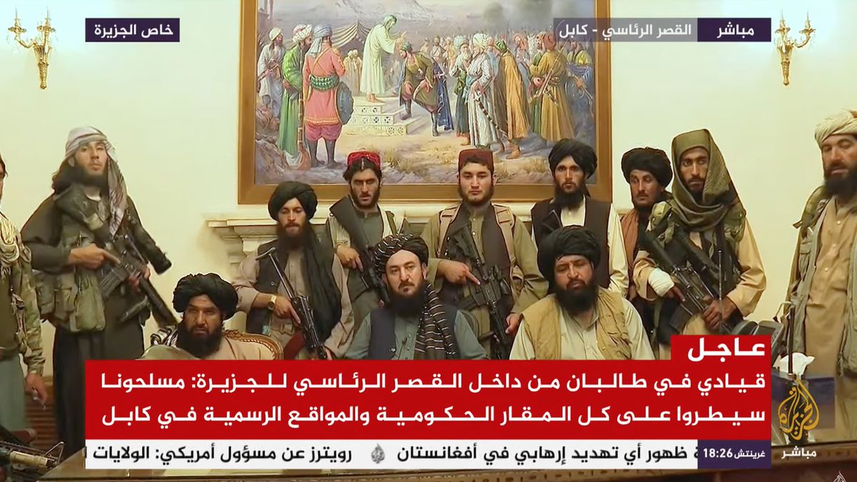 Tálibán obsadil prezidentský palác, v chaosu přebírá moc